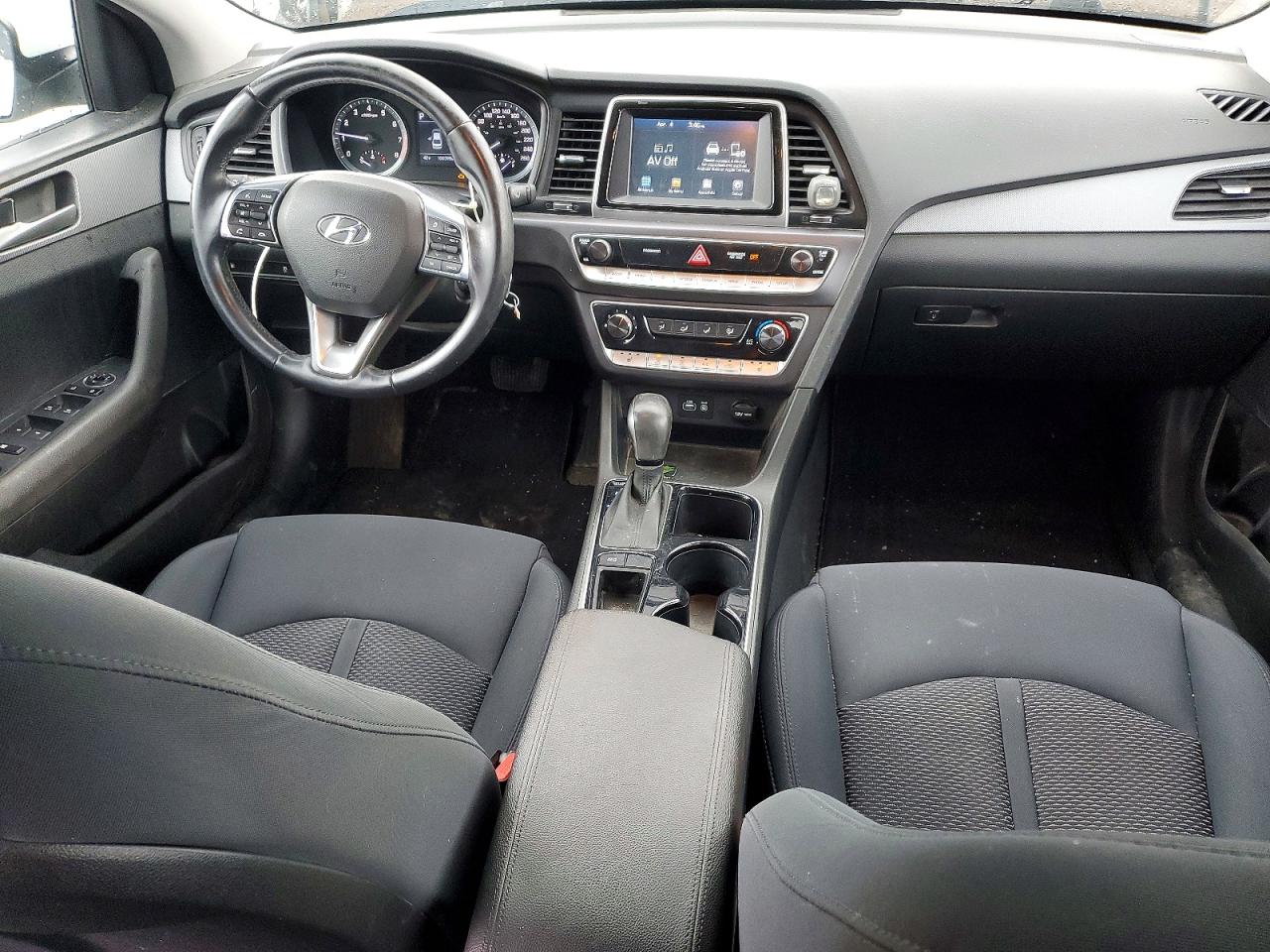 2018 HYUNDAI SONATA SE photo 8