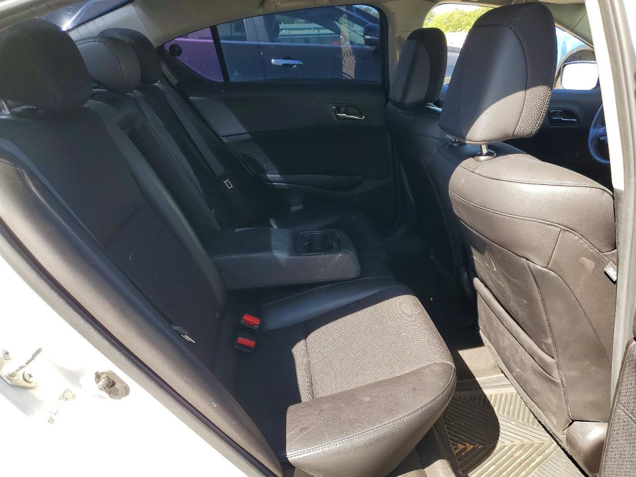 2013 ACURA ILX 20 photo 28