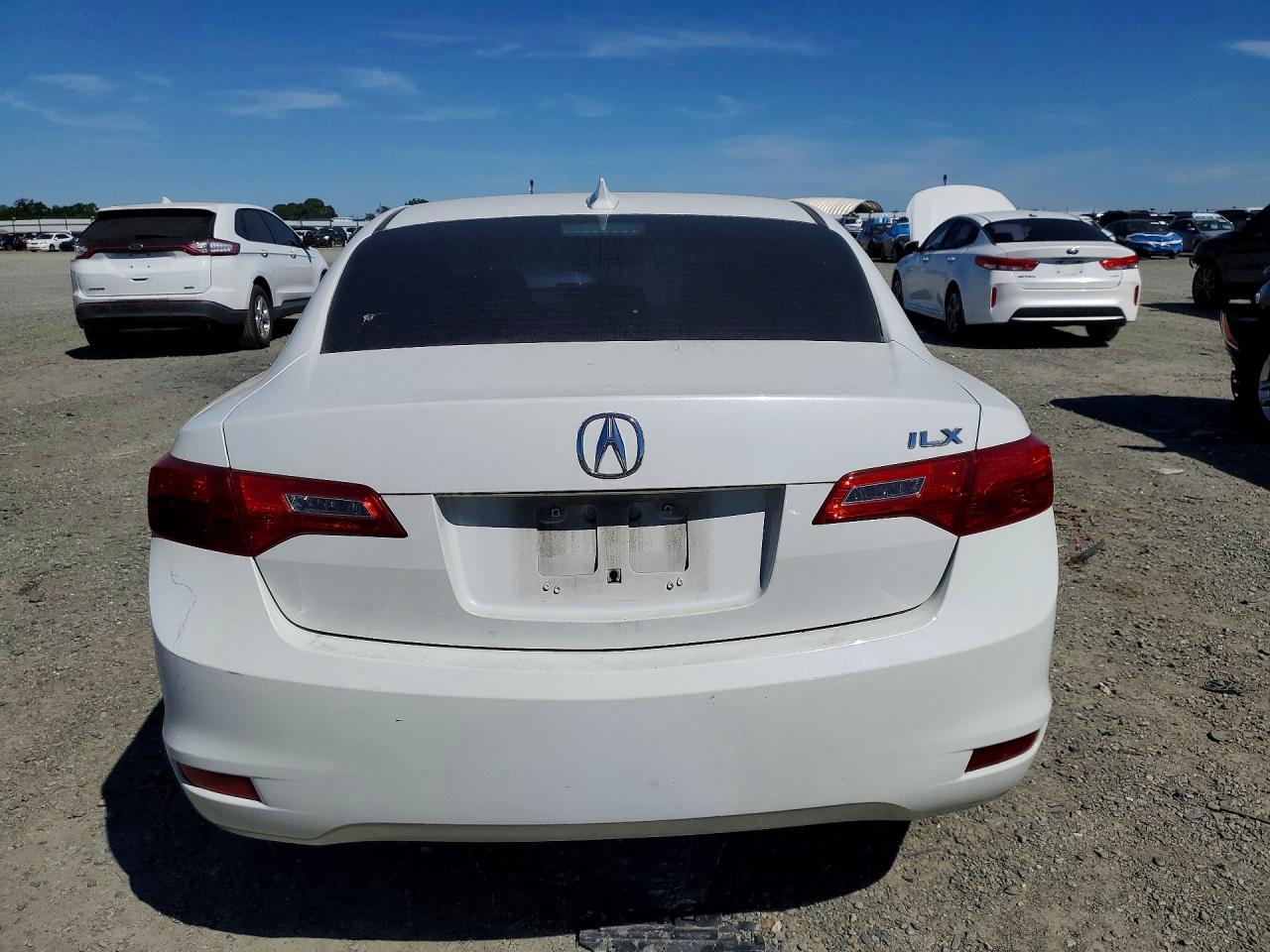 2013 ACURA ILX 20 photo 16