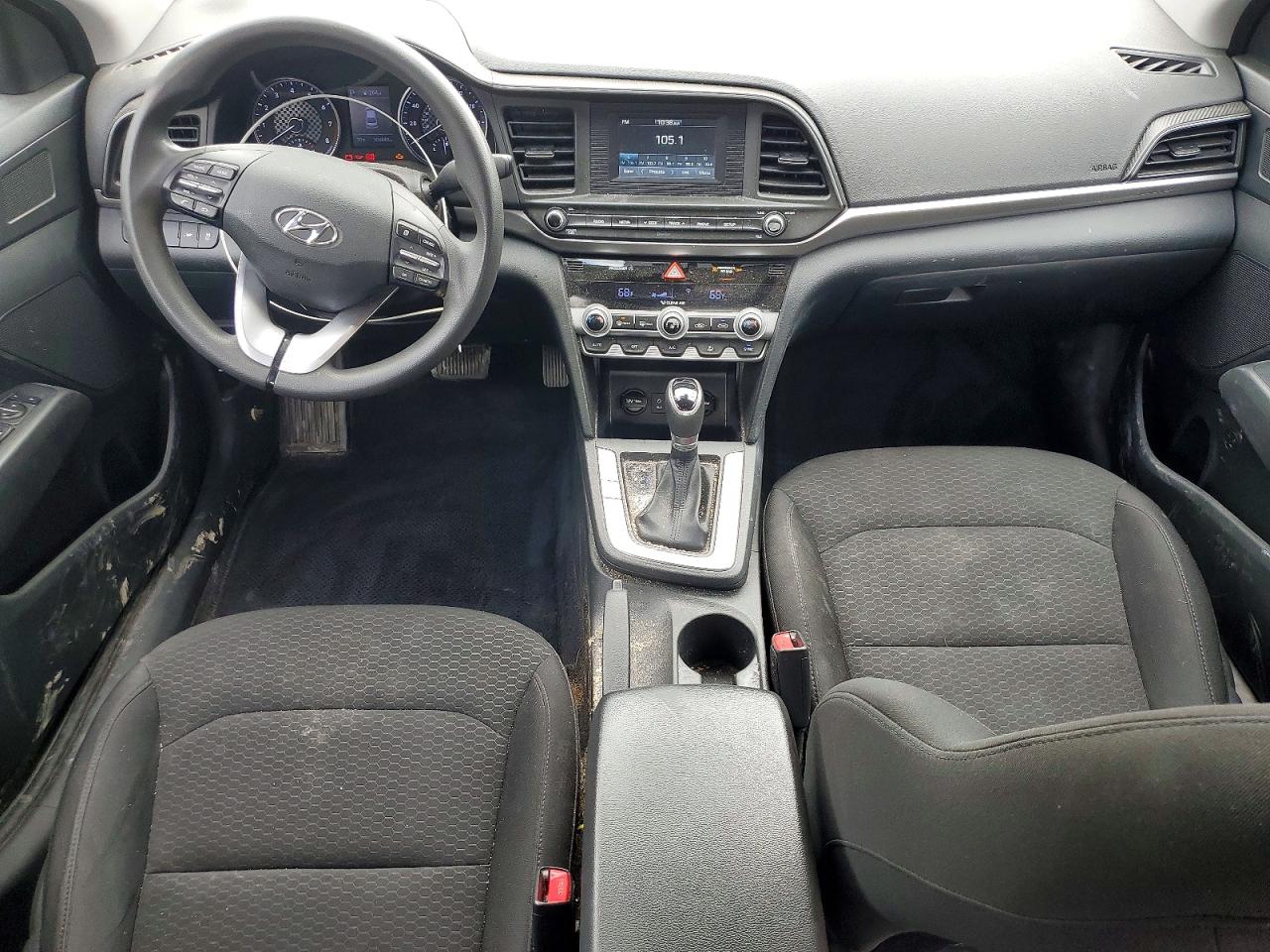 2020 HYUNDAI ELANTRA SE photo 8
