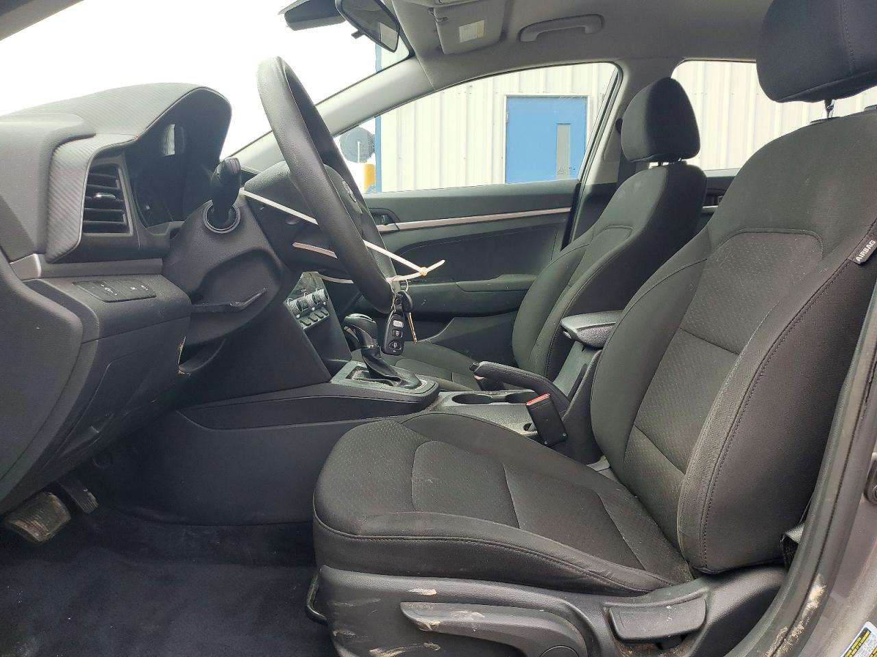 2020 HYUNDAI ELANTRA SE photo 7