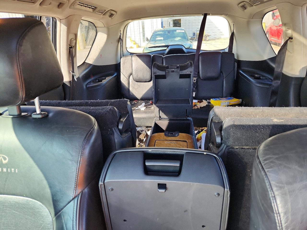 2013 INFINITI QX56 BASE photo 19