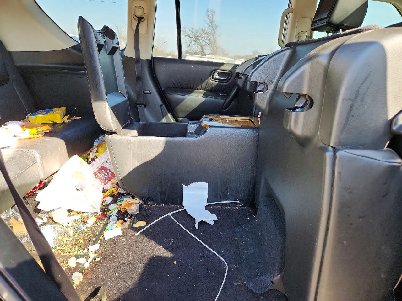 2013 INFINITI QX56 BASE photo 21