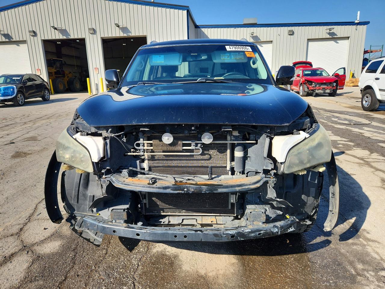 2013 INFINITI QX56 BASE photo 9