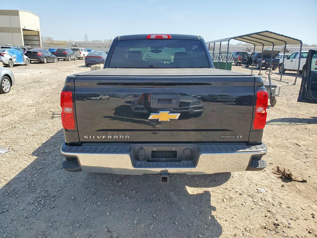 2017 CHEVROLET SILVERADO K1500 LT photo 11