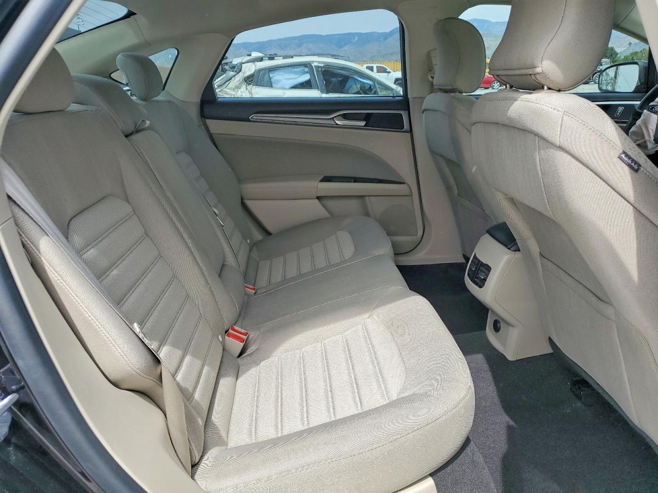 2019 FORD FUSION photo 19