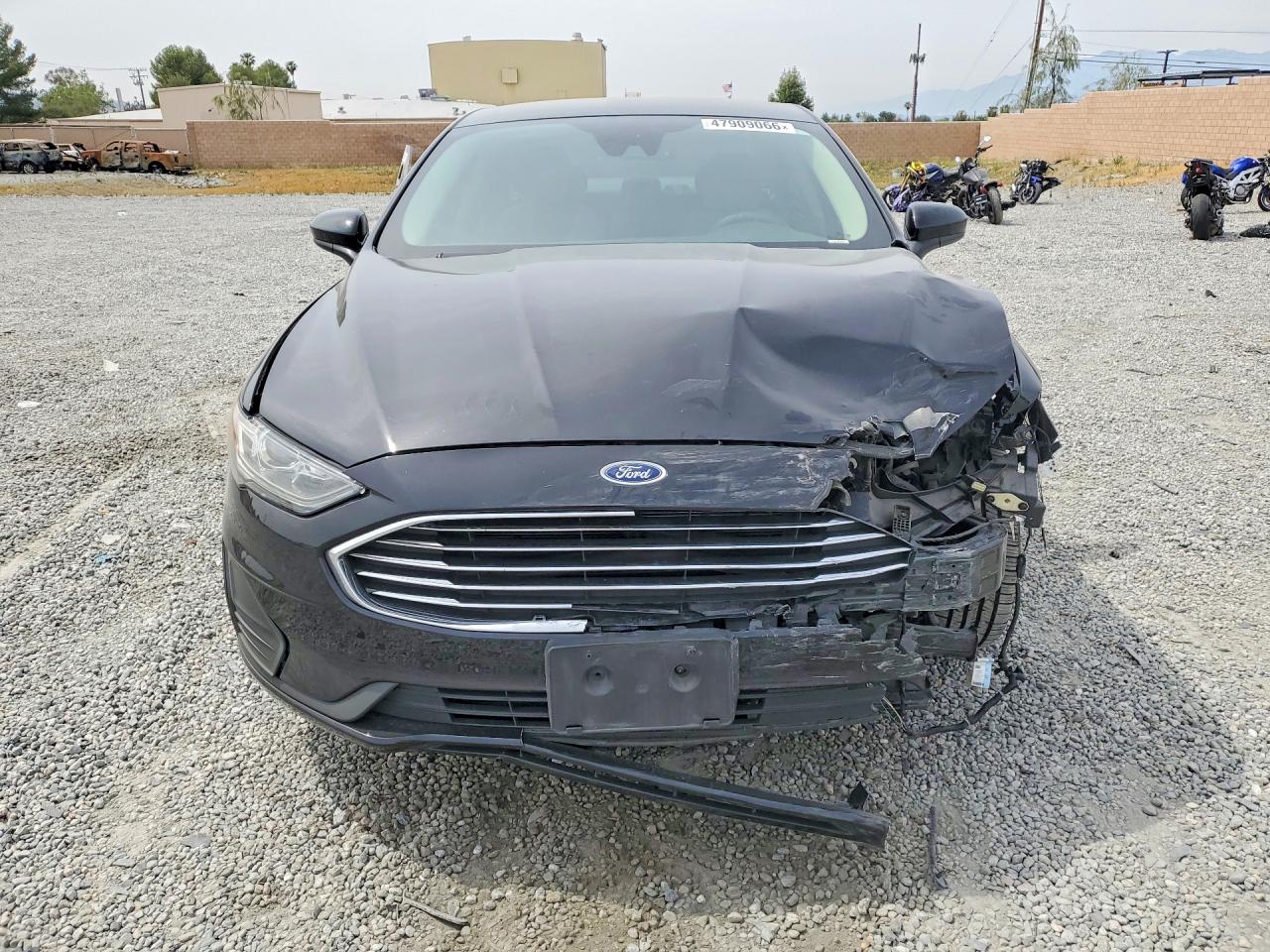 2019 FORD FUSION photo 9