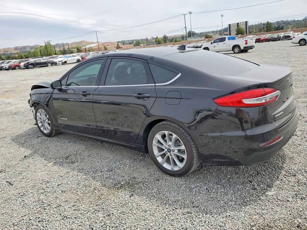 2019 FORD FUSION photo 3