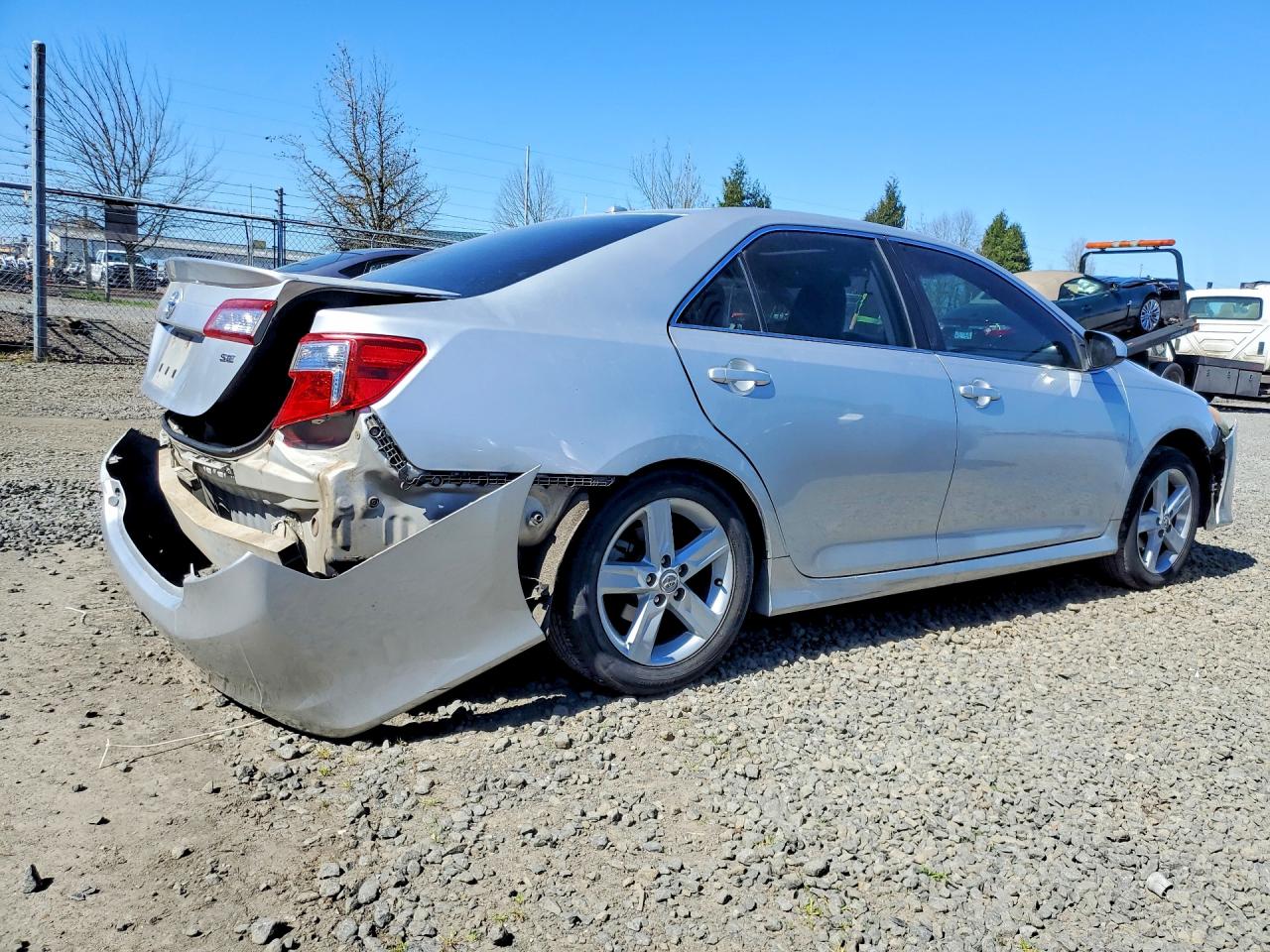 2012 TOYOTA CAMRY SE photo 7