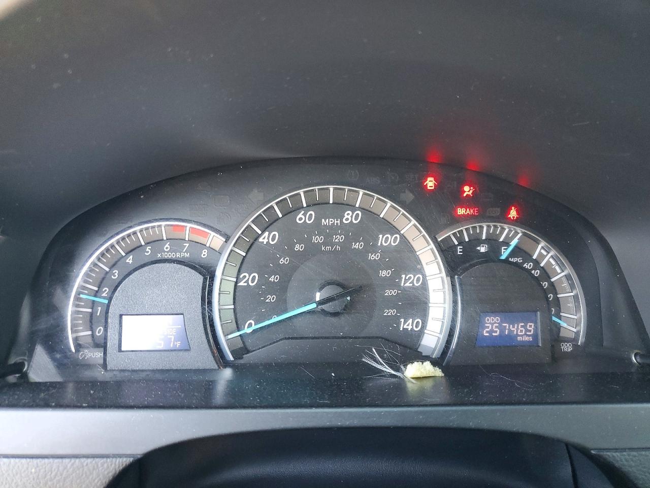 2012 TOYOTA CAMRY SE photo 25