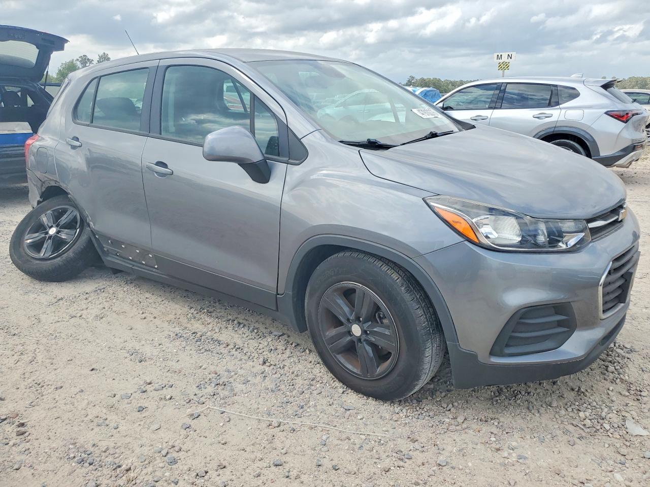 2020 CHEVROLET TRAX LS photo 7