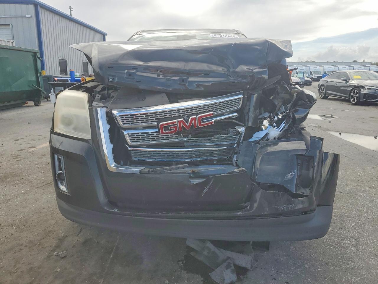 2015 GMC TERRAIN SLE photo 9