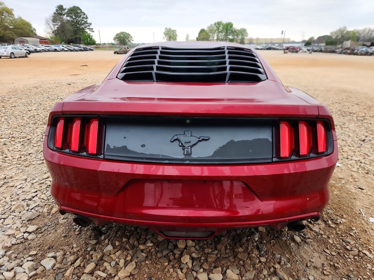 2015 FORD MUSTANG photo 16