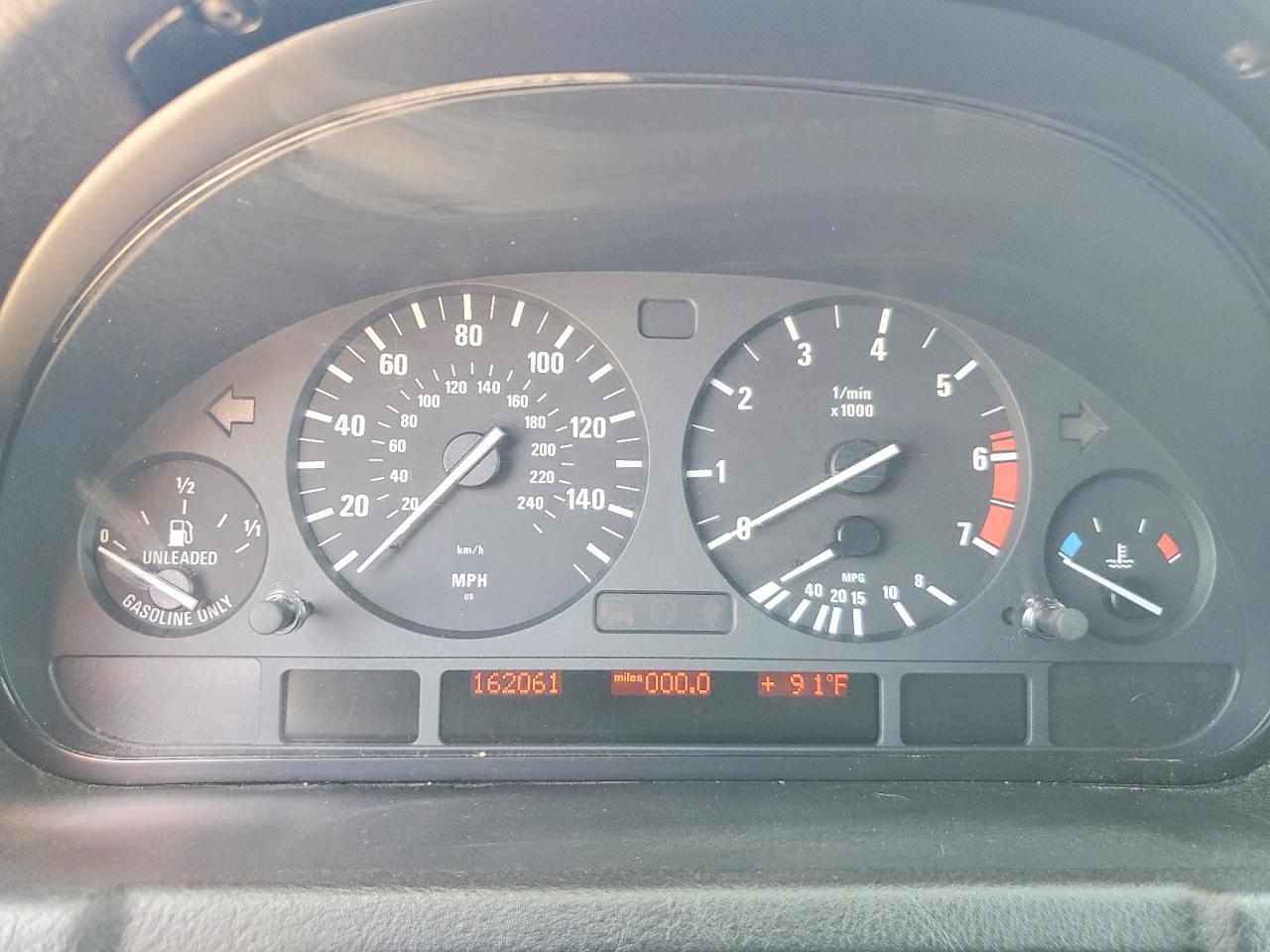2000 BMW X5 4.4I photo 9