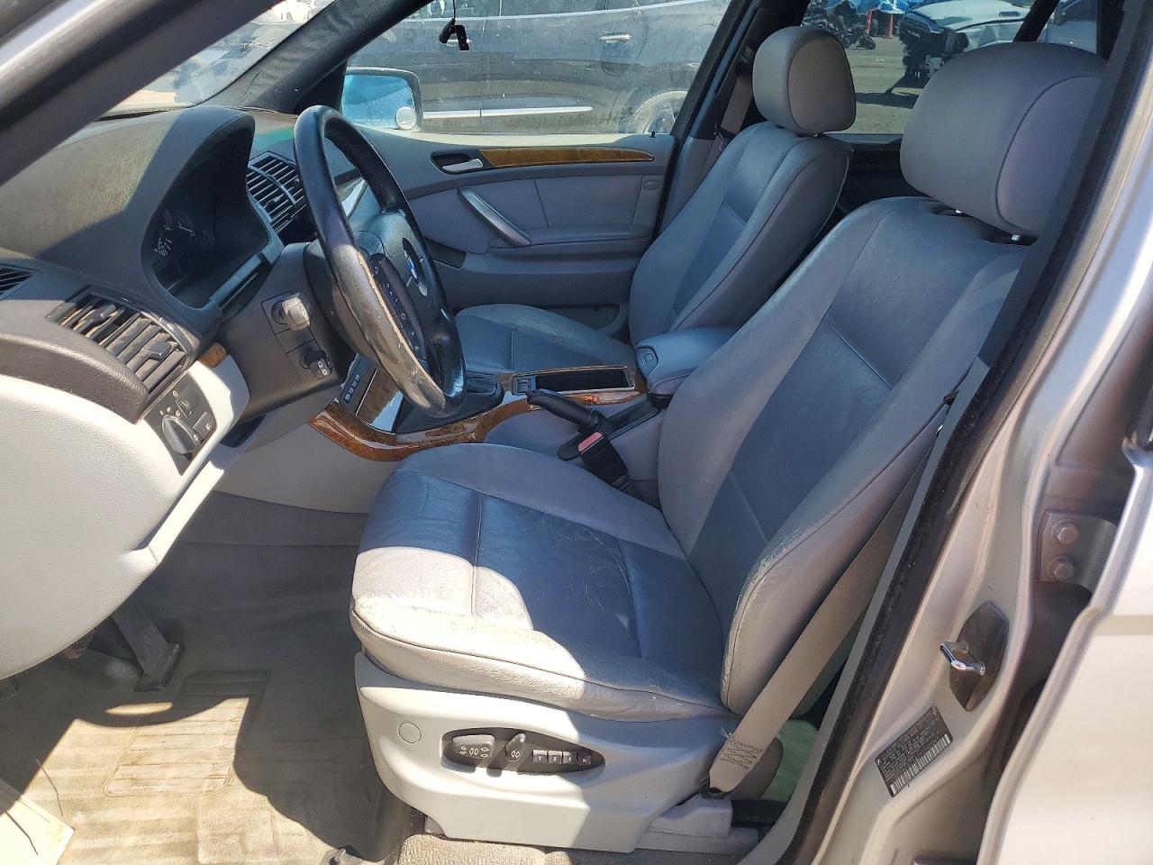2000 BMW X5 4.4I photo 7
