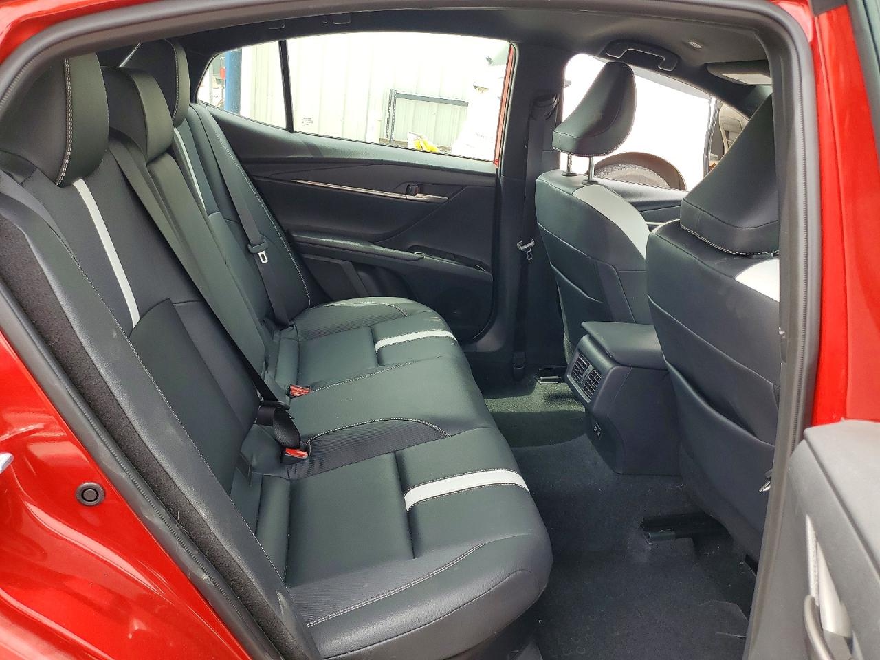 2025 TOYOTA CAMRY SE photo 19