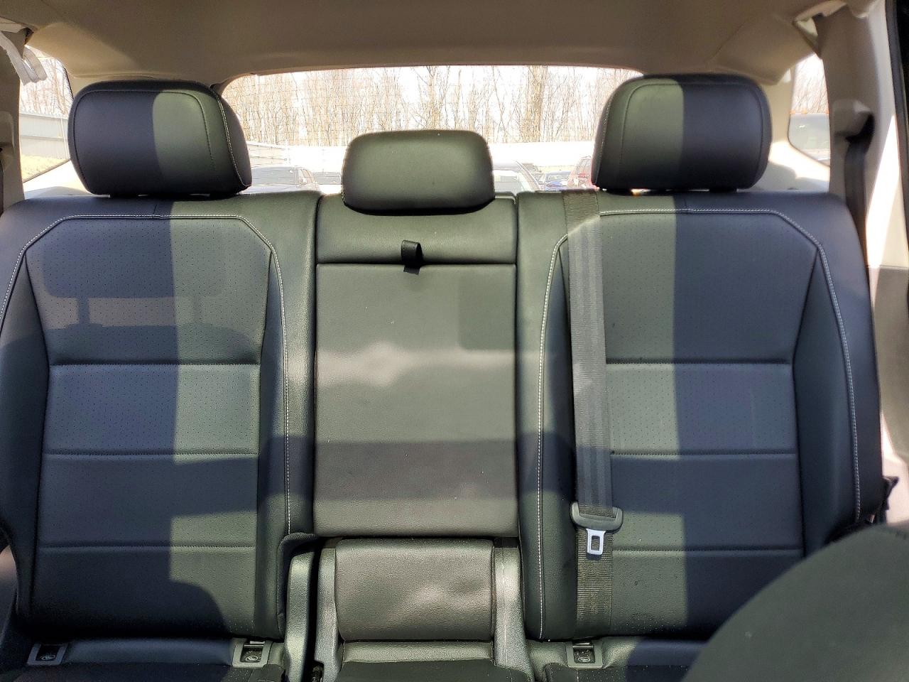 2021 VOLKSWAGEN TIGUAN SE photo 28