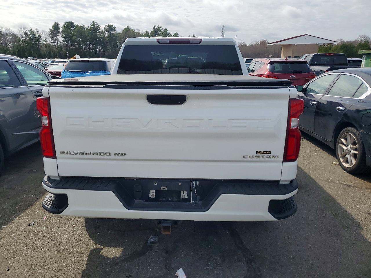 2020 CHEVROLET SILVERADO K1500 CUSTOM photo 16