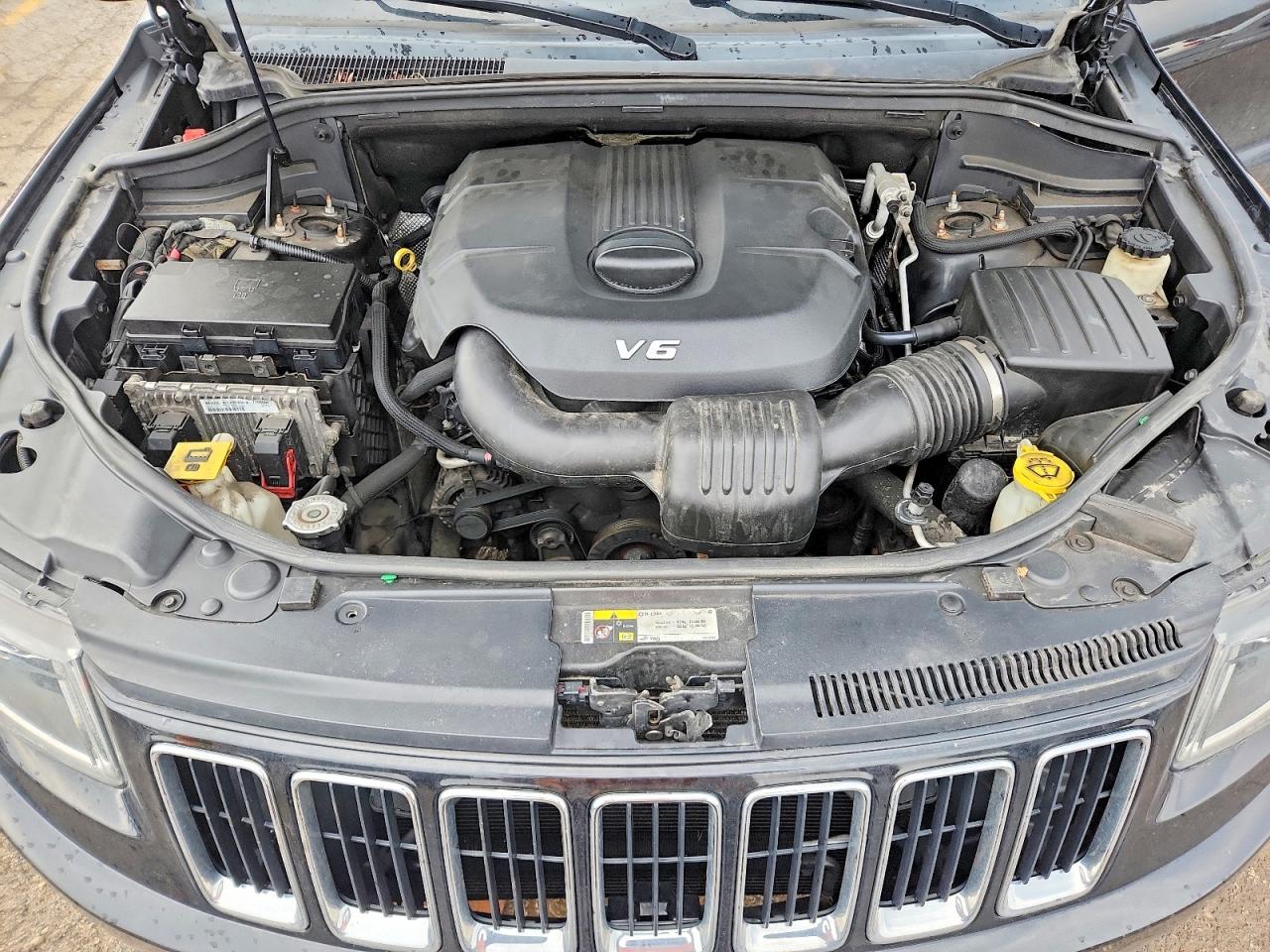 2014 JEEP GRAND CHEROKEE LAREDO photo 23