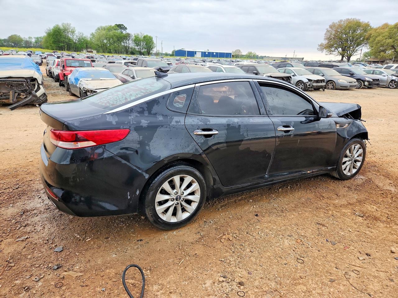 2016 KIA OPTIMA LX photo 5