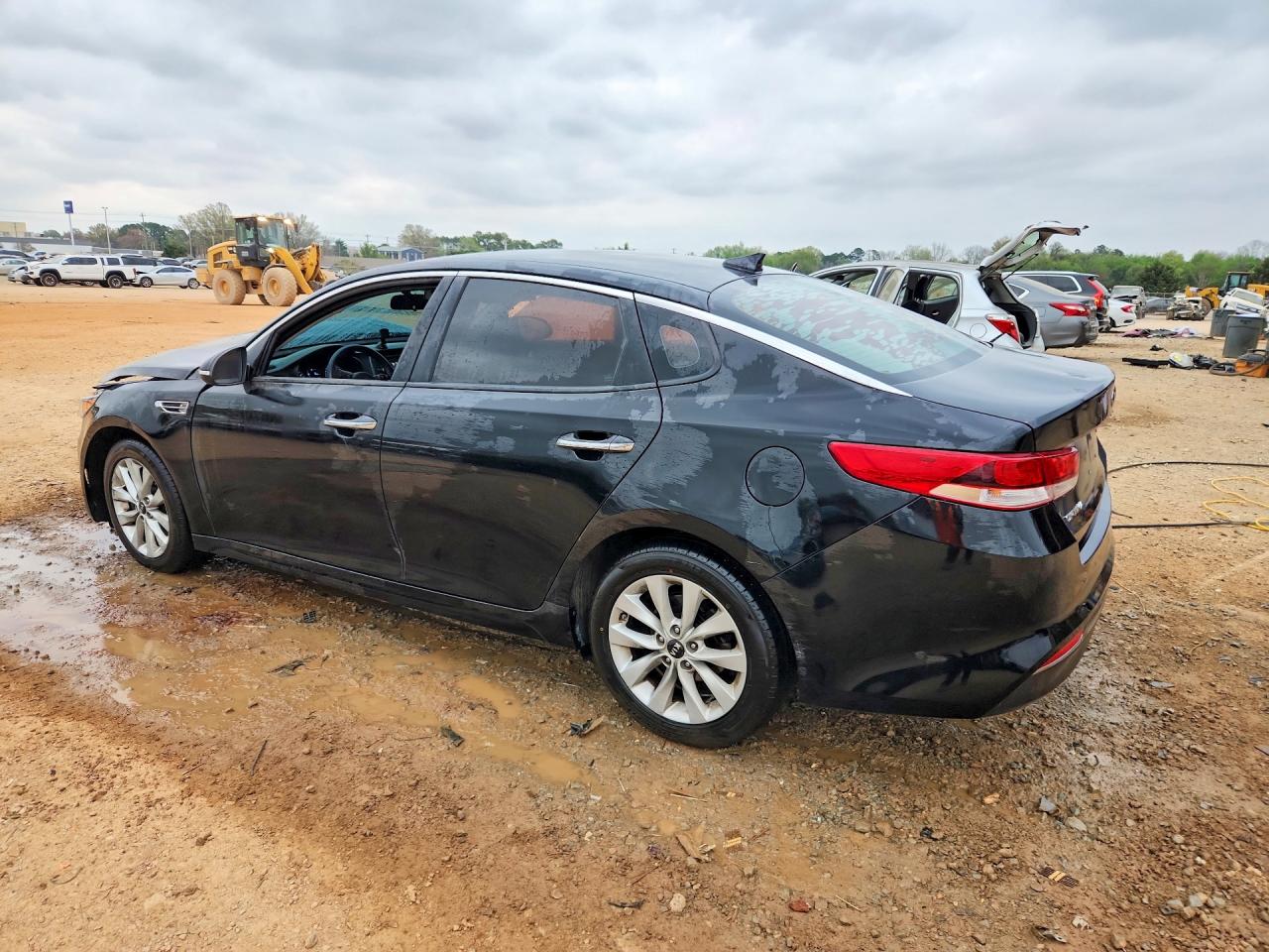 2016 KIA OPTIMA LX photo 3