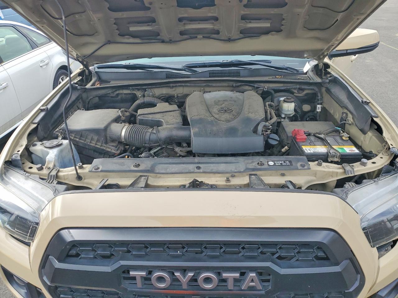 2017 TOYOTA TACOMA TRD SPORT photo 31
