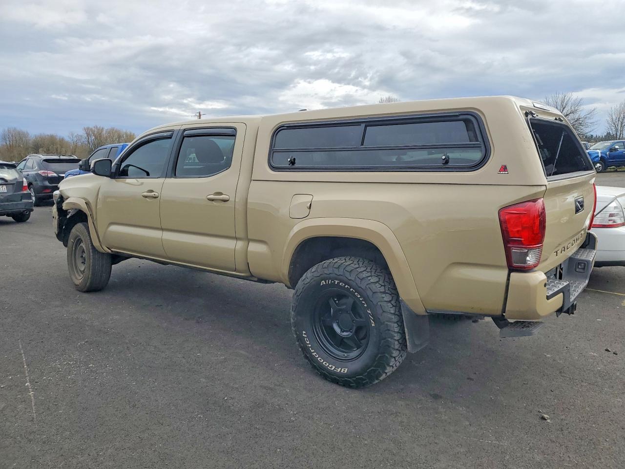 2017 TOYOTA TACOMA TRD SPORT photo 4