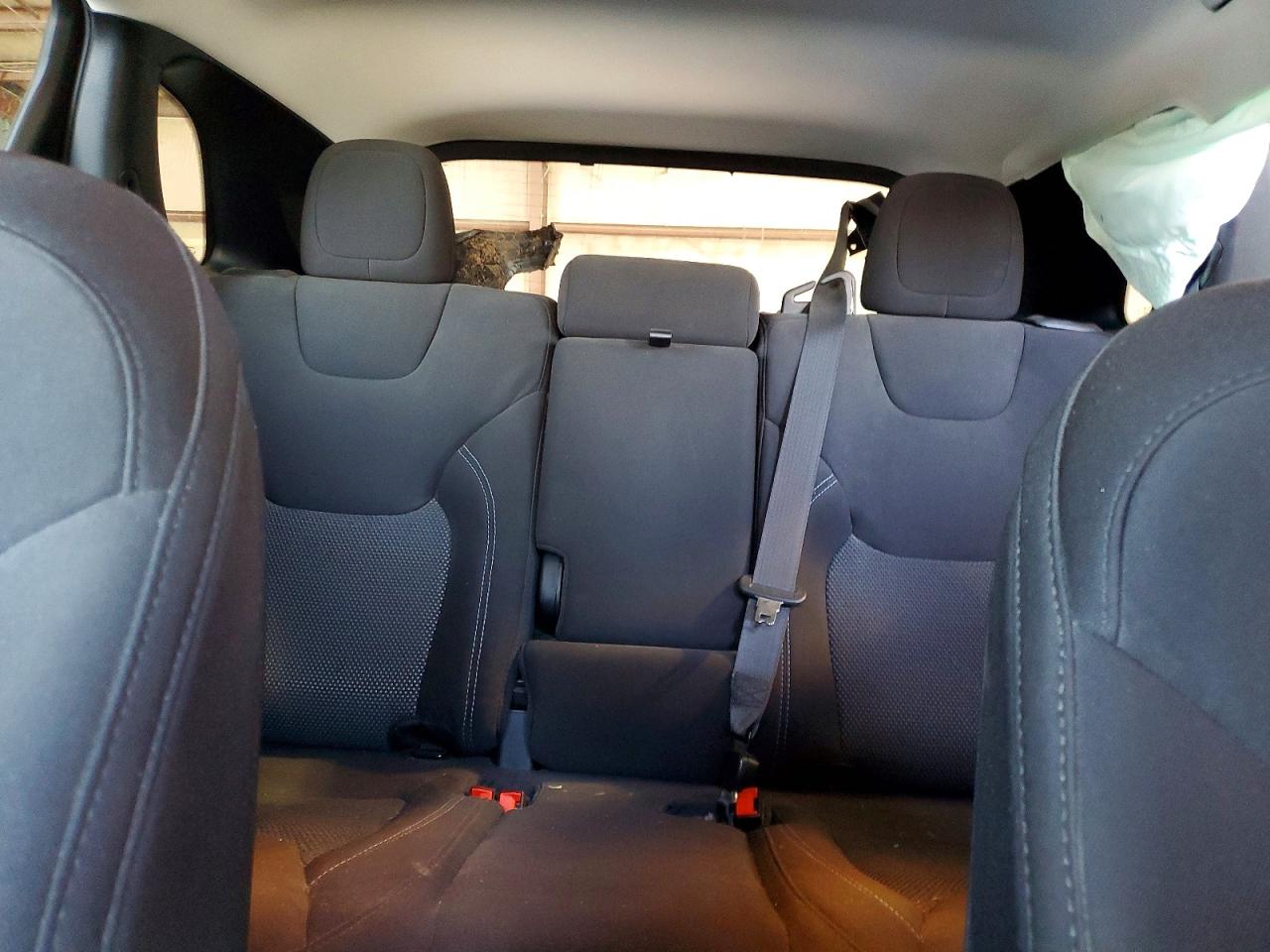 2021 JEEP CHEROKEE LATITUDE photo 19