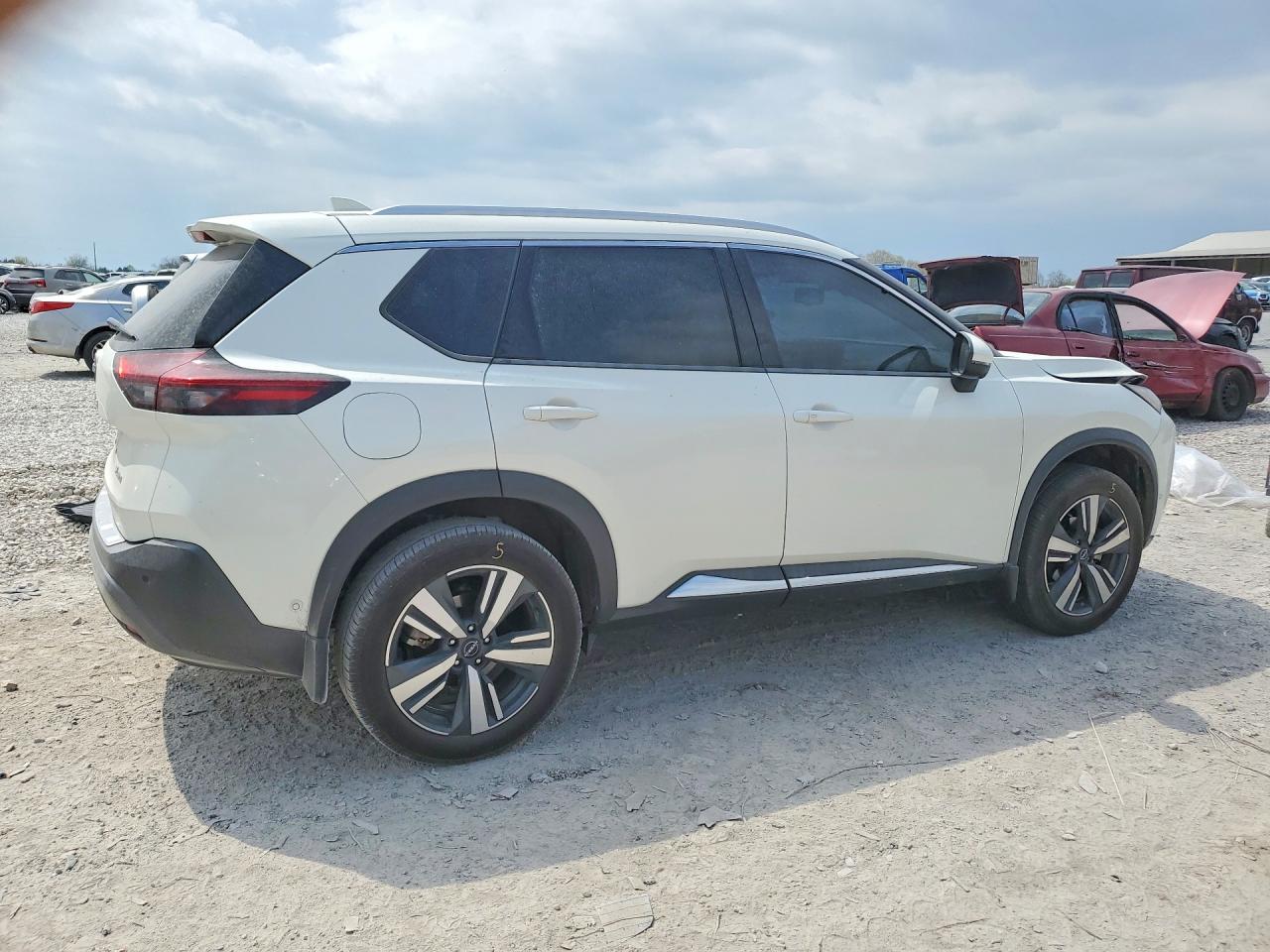 2023 NISSAN ROGUE SL photo 5