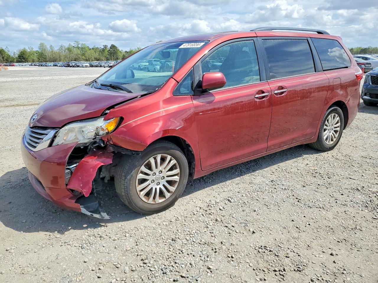2015 TOYOTA SIENNA