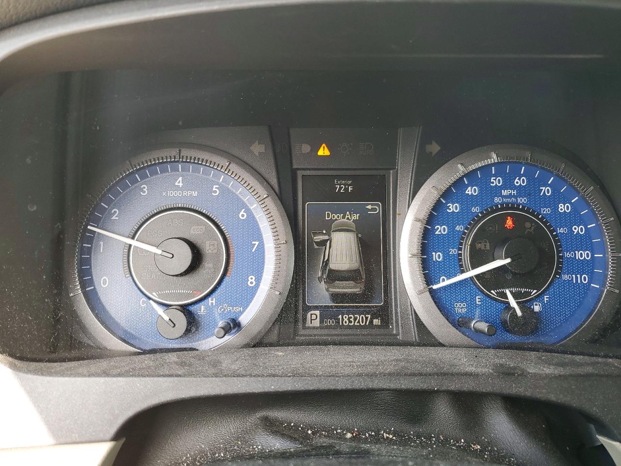 2015 TOYOTA SIENNA photo 25