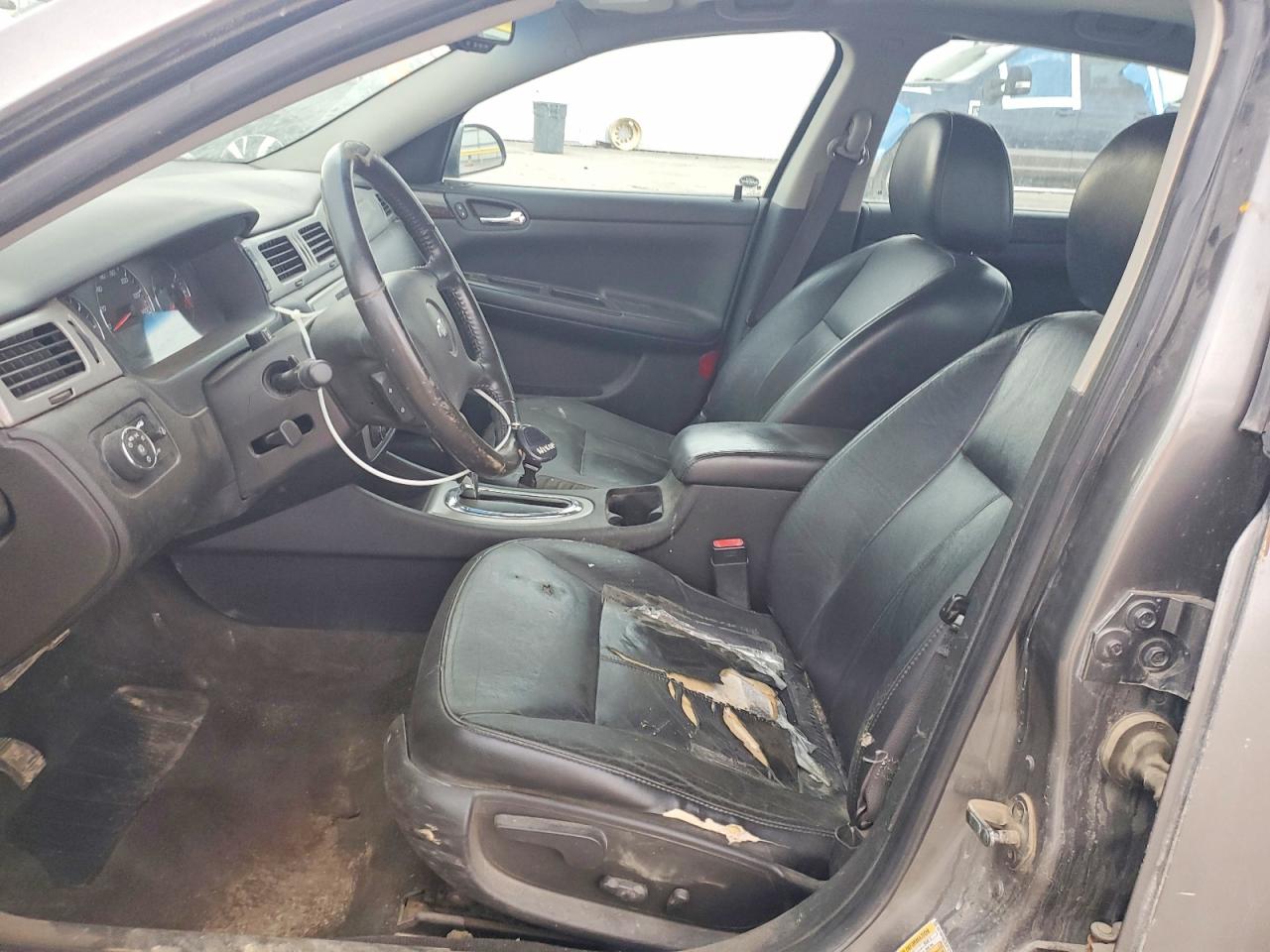2013 CHEVROLET IMPALA LTZ photo 13