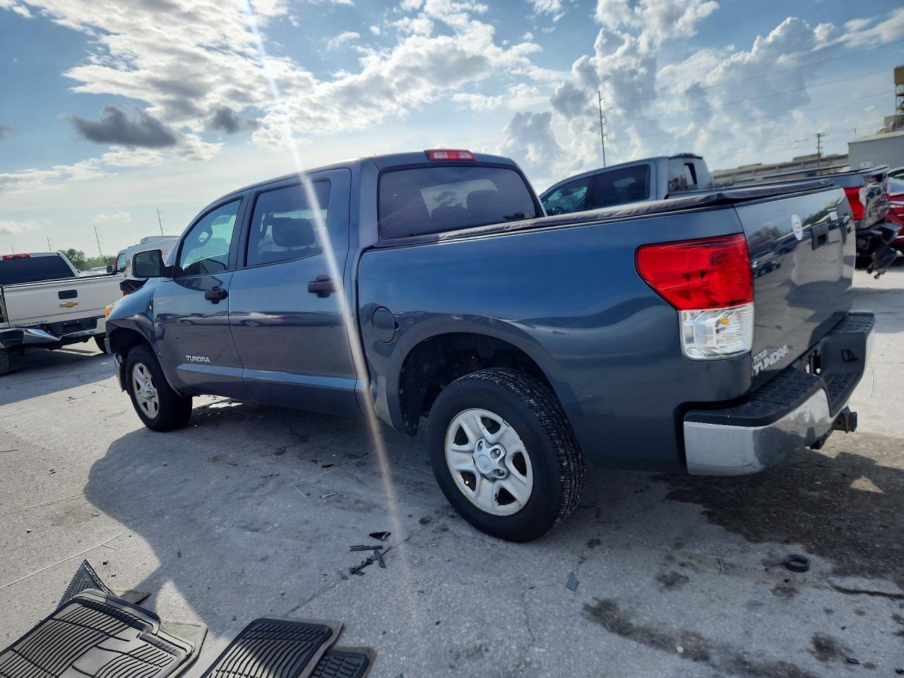 2010 TOYOTA TUNDRA GRADE photo 2