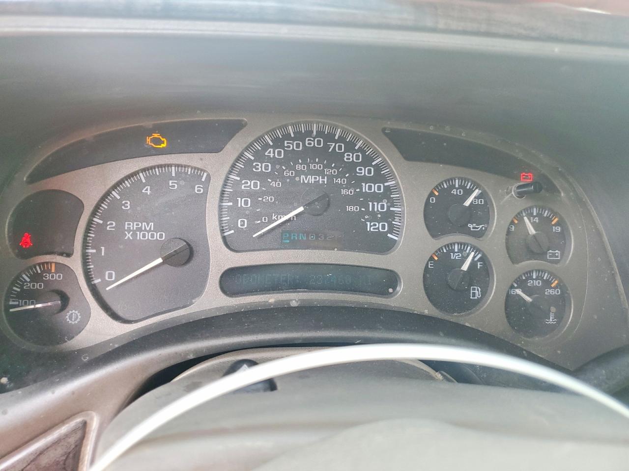 2004 GMC YUKON DENALI photo 9