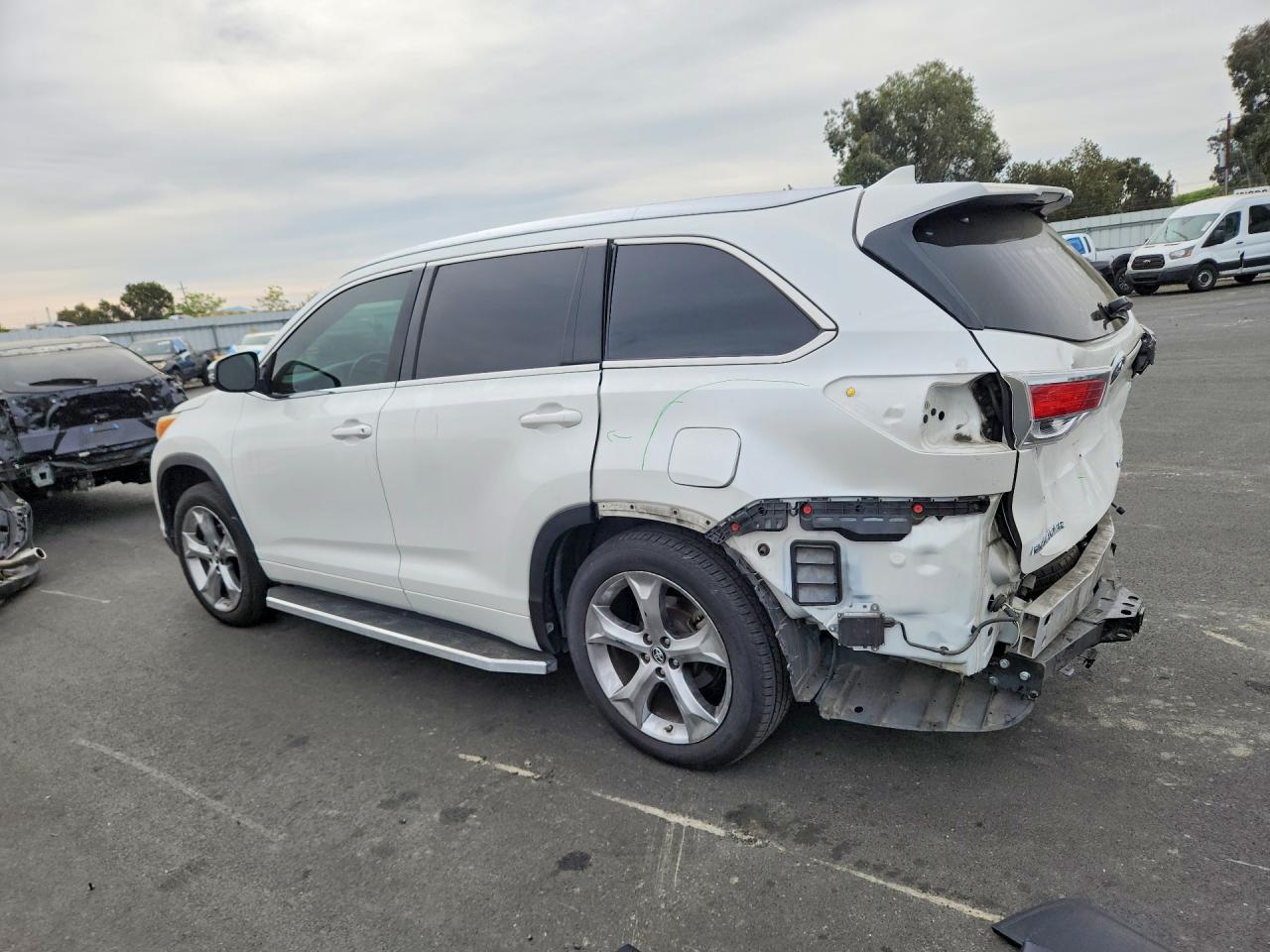 2016 TOYOTA HIGHLANDER LIMITED photo 2