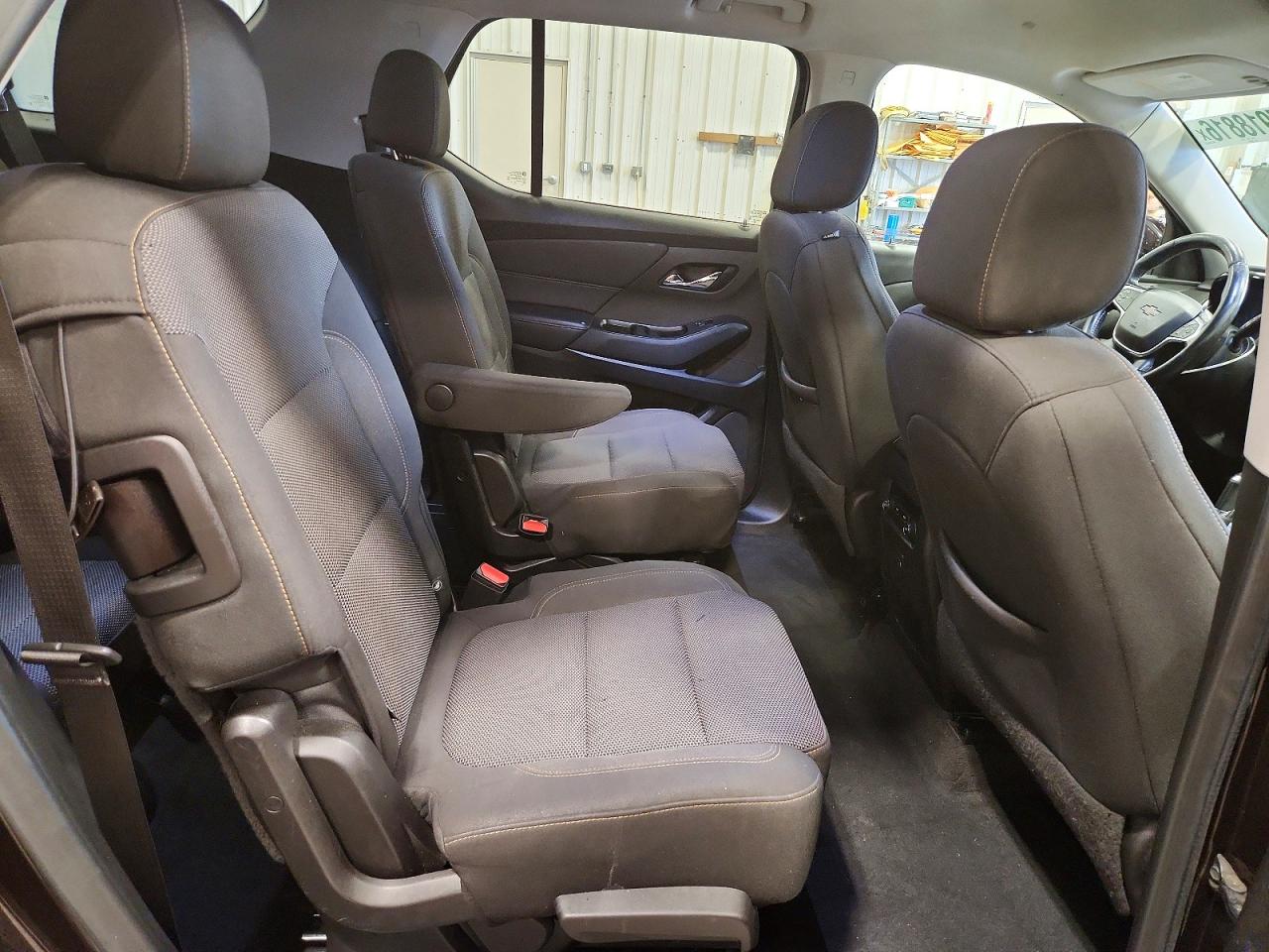 2020 CHEVROLET TRAVERSE LT photo 31
