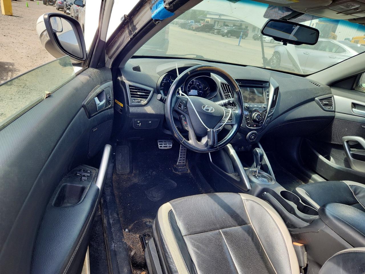2015 HYUNDAI VELOSTER TURBO photo 22
