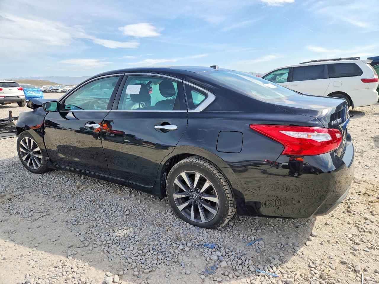 2017 NISSAN ALTIMA 2.5 SV photo 4