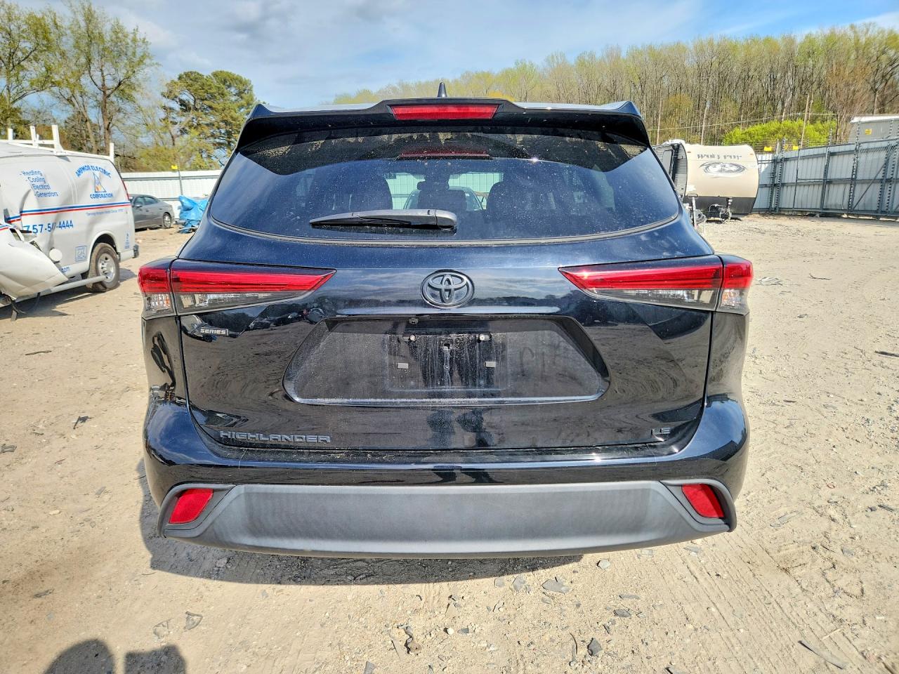 2022 TOYOTA HIGHLANDER LE photo 11