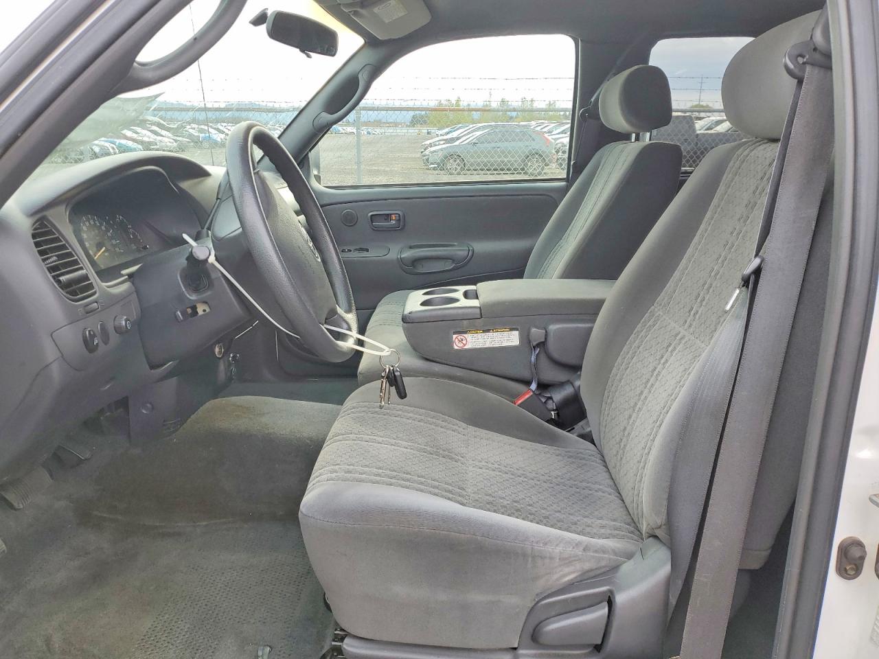 2004 TOYOTA TUNDRA SR5 photo 13