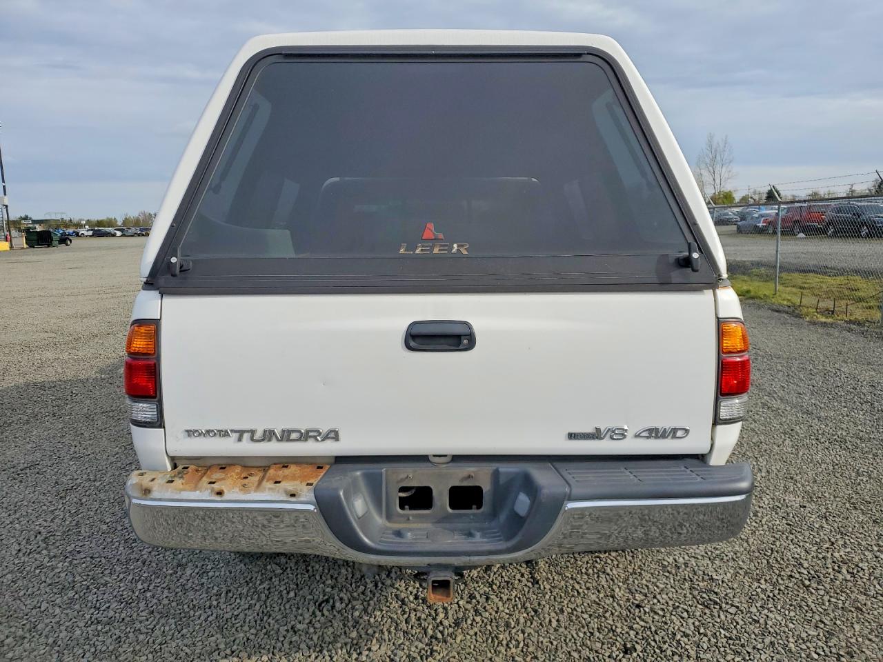 2004 TOYOTA TUNDRA SR5 photo 11