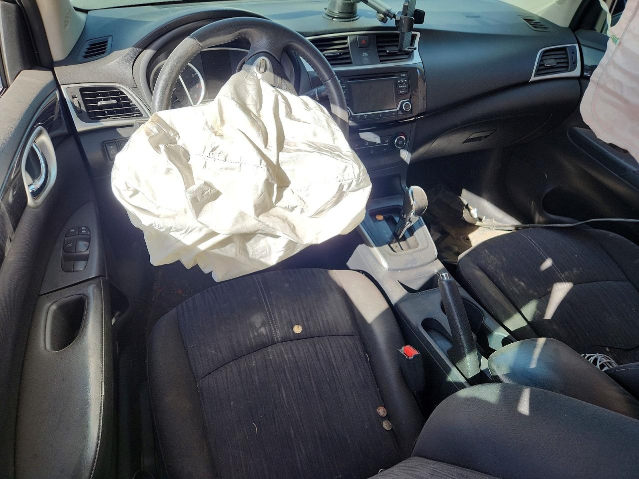 2017 NISSAN SENTRA SV photo 22