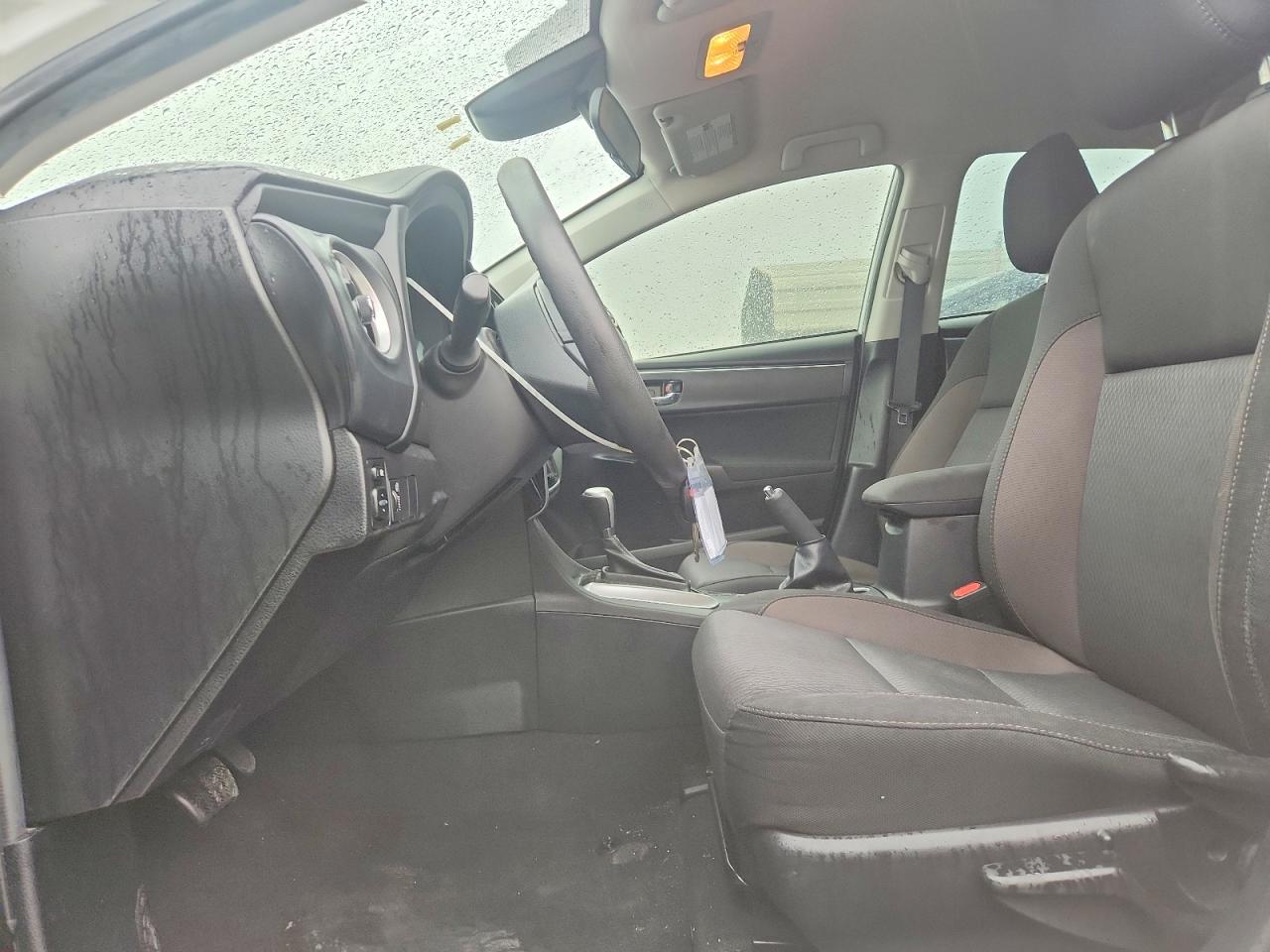 2019 TOYOTA COROLLA LE photo 7