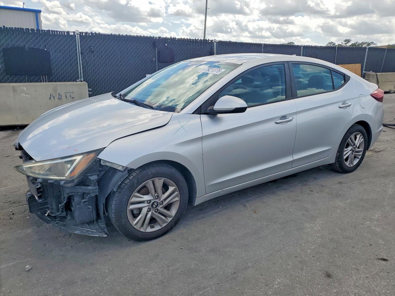 2019 HYUNDAI ELANTRA