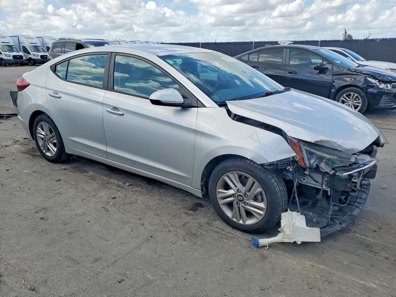 2019 HYUNDAI ELANTRA SEL photo 10