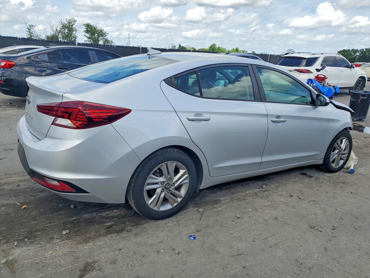 2019 HYUNDAI ELANTRA SEL photo 7