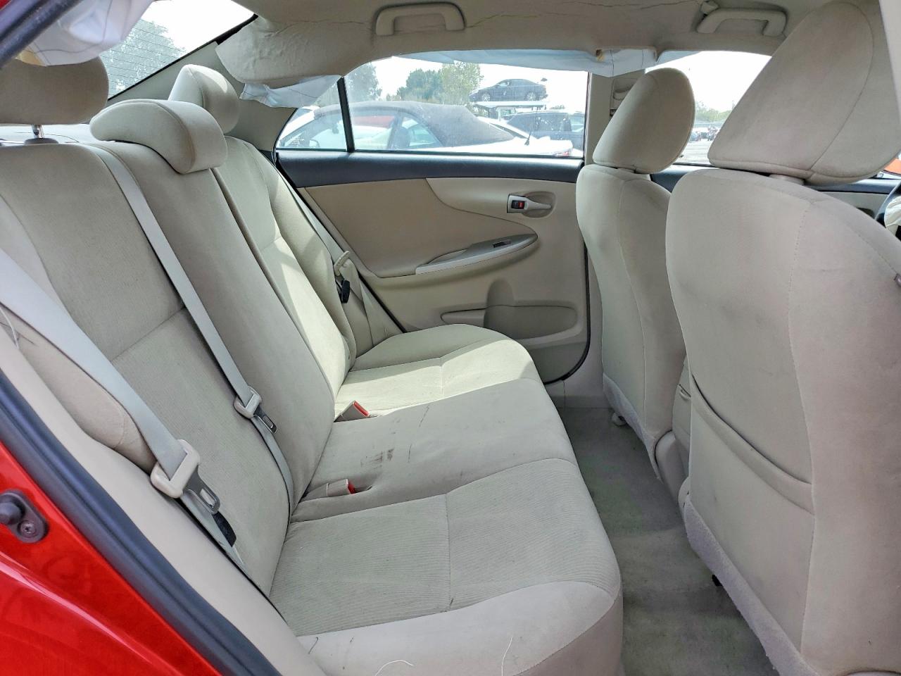 2012 TOYOTA COROLLA LE photo 28