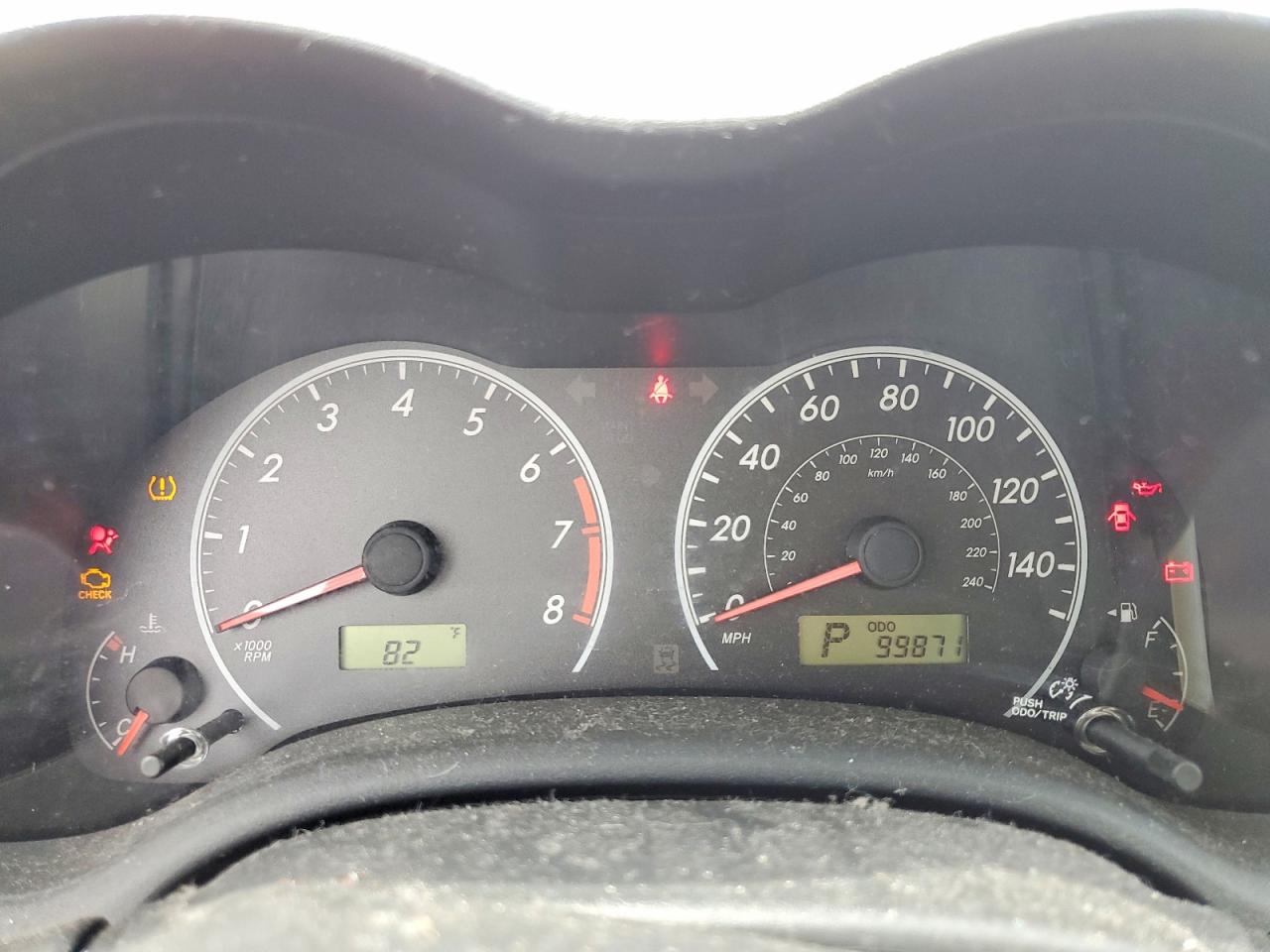 2012 TOYOTA COROLLA LE photo 25