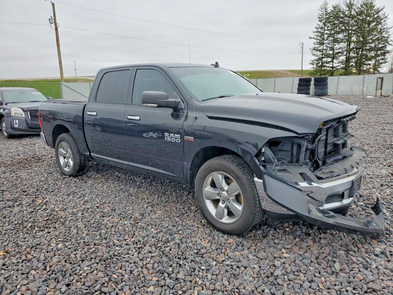 2015 RAM 1500 SLT photo 7