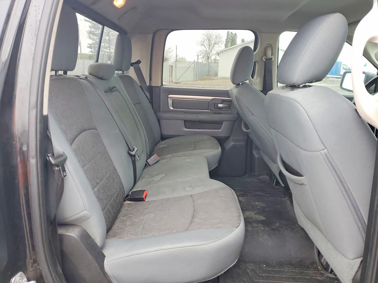 2015 RAM 1500 SLT photo 19